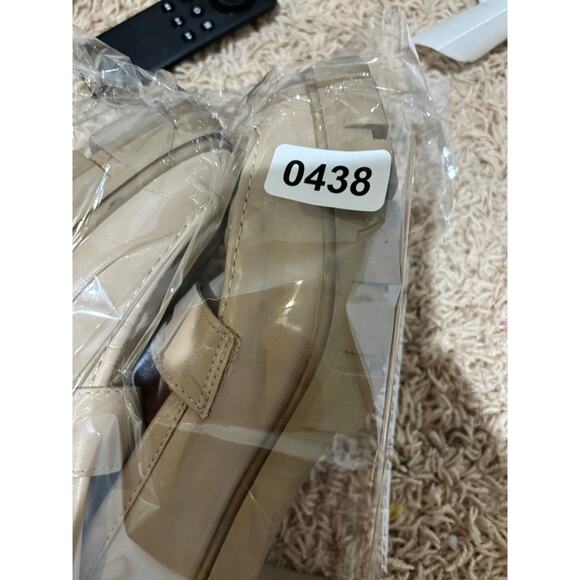 Cushionaire Women's Platform Chunky Penny Loafers Beige sz 10 Grunge Academia - Picture 10 of 10